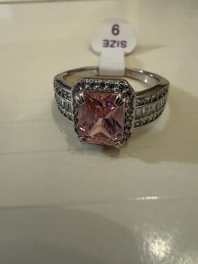 Bomb Party Ring Size 9